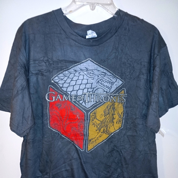 Distressed game of thrones tshirt - Picture 1 of 3